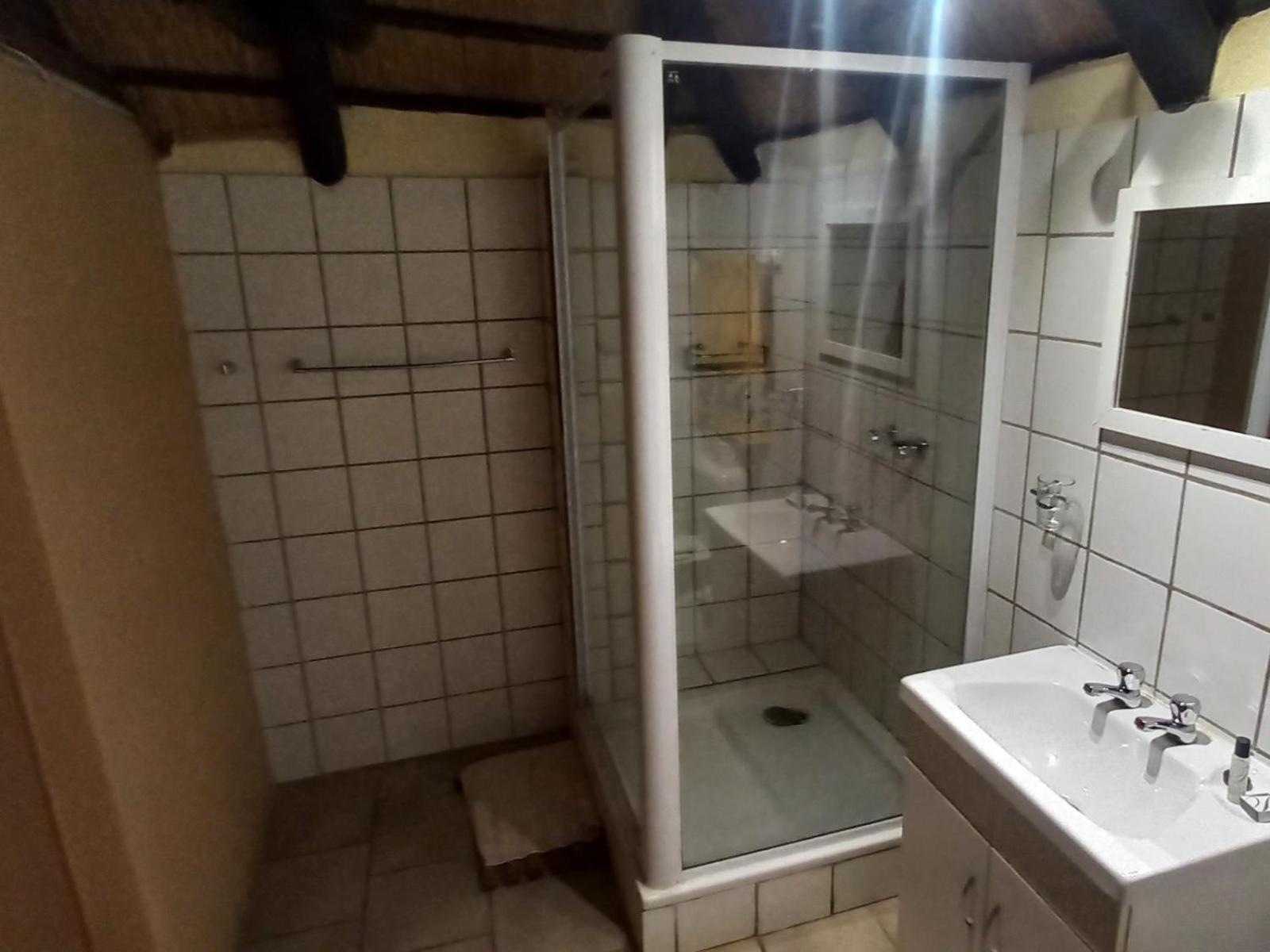 Ombinda Country Lodge Оучо Номер фото