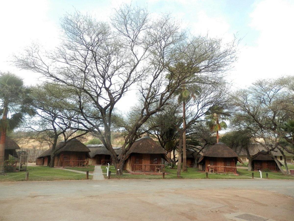Ombinda Country Lodge Оучо Экстерьер фото